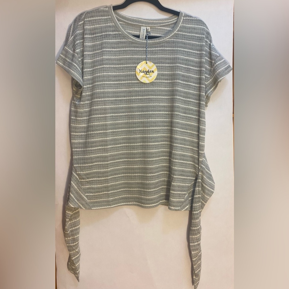 Hayden Woman’s Top Blouse Gray Size Large - New with tags.